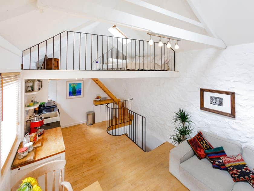 Open plan living space | The Net Loft, Mousehole