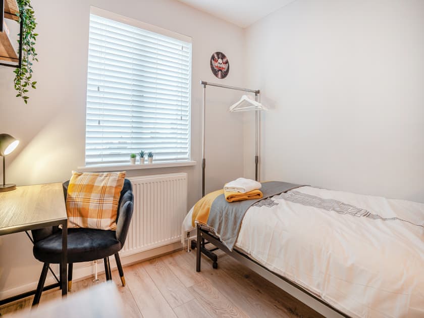 Single bedroom | The Putts, Mumbles