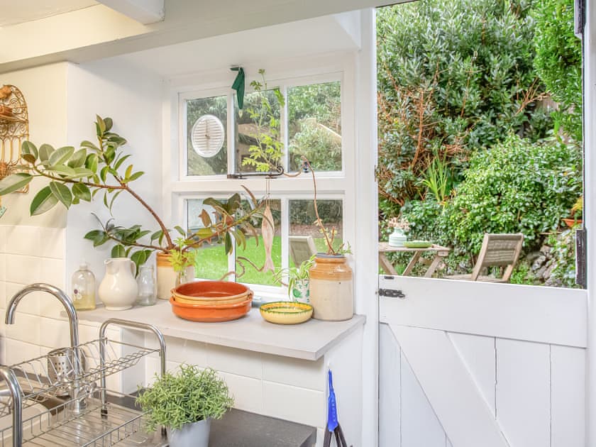 Kitchen | Coombe Cottage, St Agnes