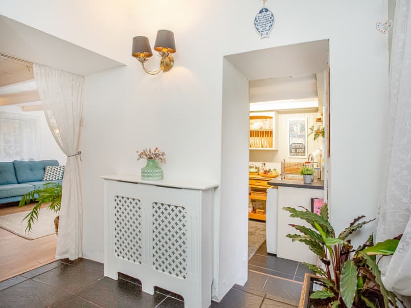 Hallway | Coombe Cottage, St Agnes