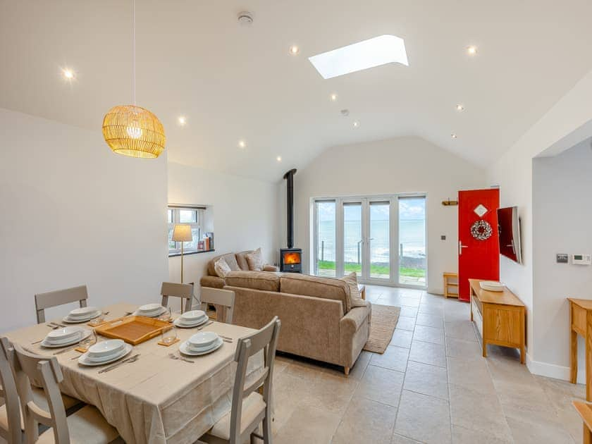 Living room/dining room | Y Beudy Gwydir, Trefor Nr Caernarfon