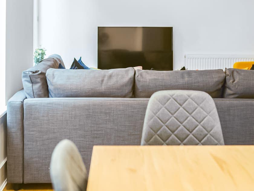 Living room/dining room | Apartment 1 - York Riverside Apartments, York