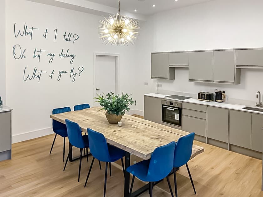 Open plan living space | Apartment 5 - York Riverside Apartments, York
