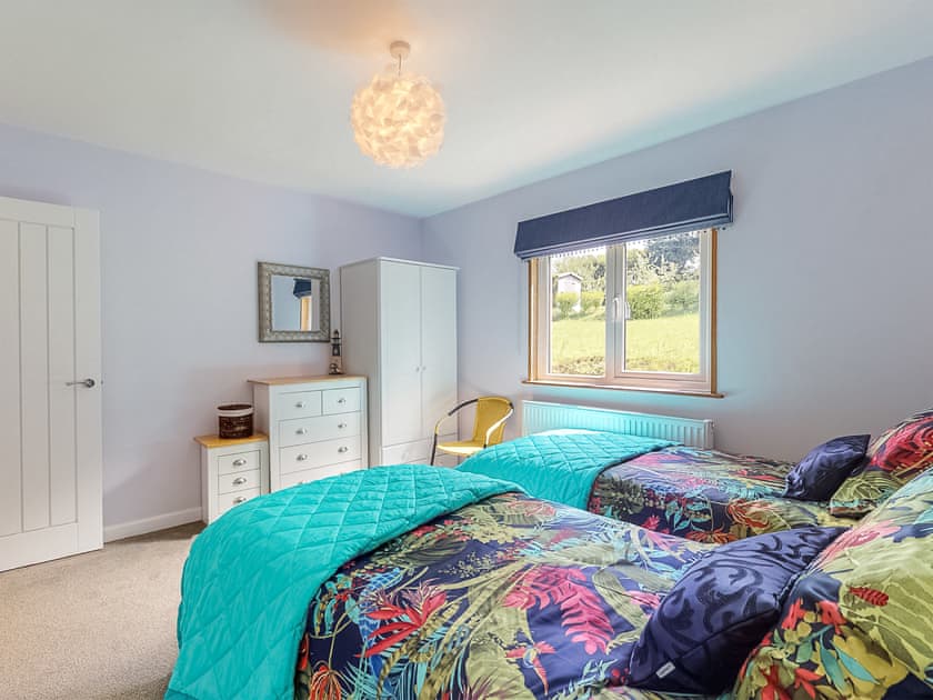 Twin bedroom | Great Tree House, Llangrannog