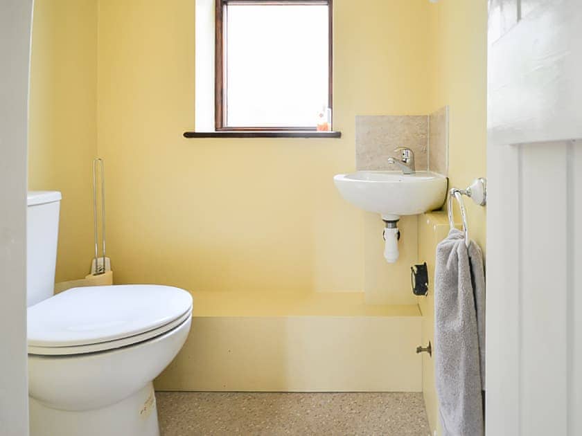 WC | Lavender Cottage, Arreton