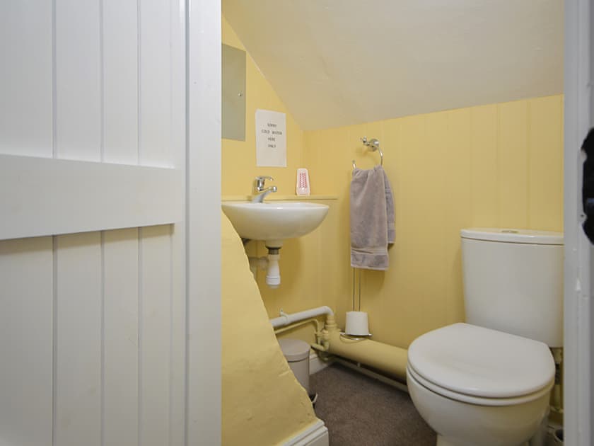 WC | Lavender Cottage, Arreton