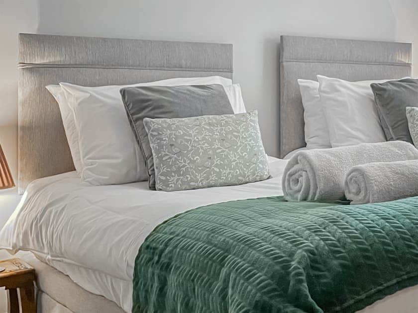 Twin bedroom | The Town House, Wimborne