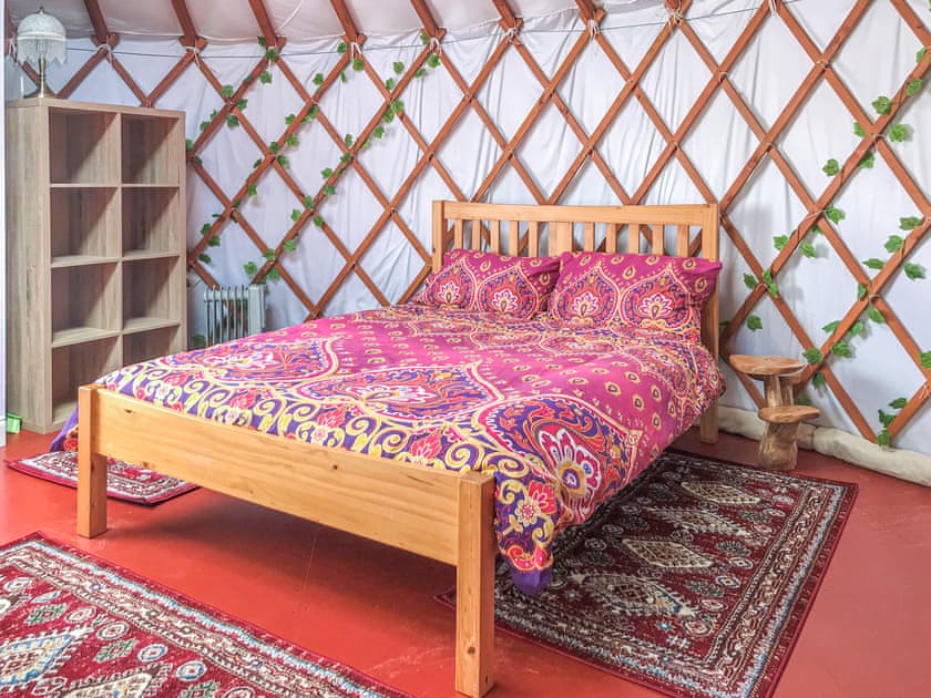 Robin - Kids Love Yurts, Newport