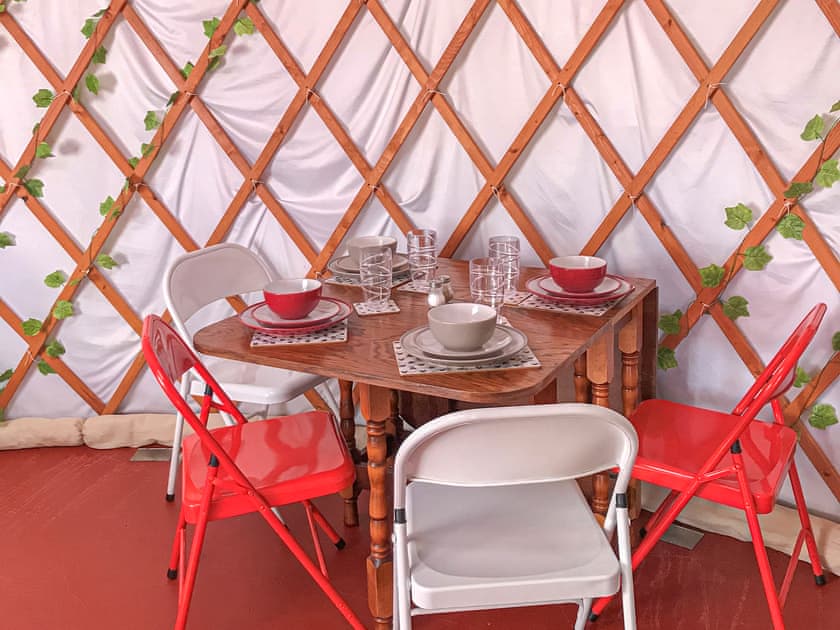 Robin - Kids Love Yurts, Newport