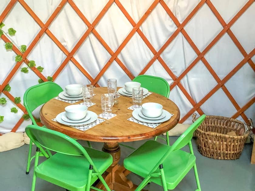 Woodpecker - Kids Love Yurts, Newport
