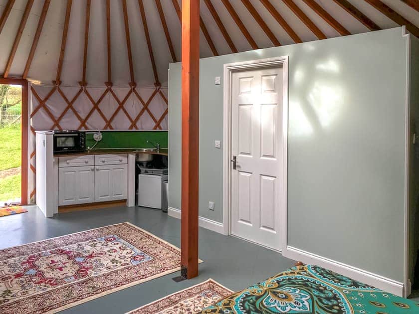 Woodpecker - Kids Love Yurts, Newport