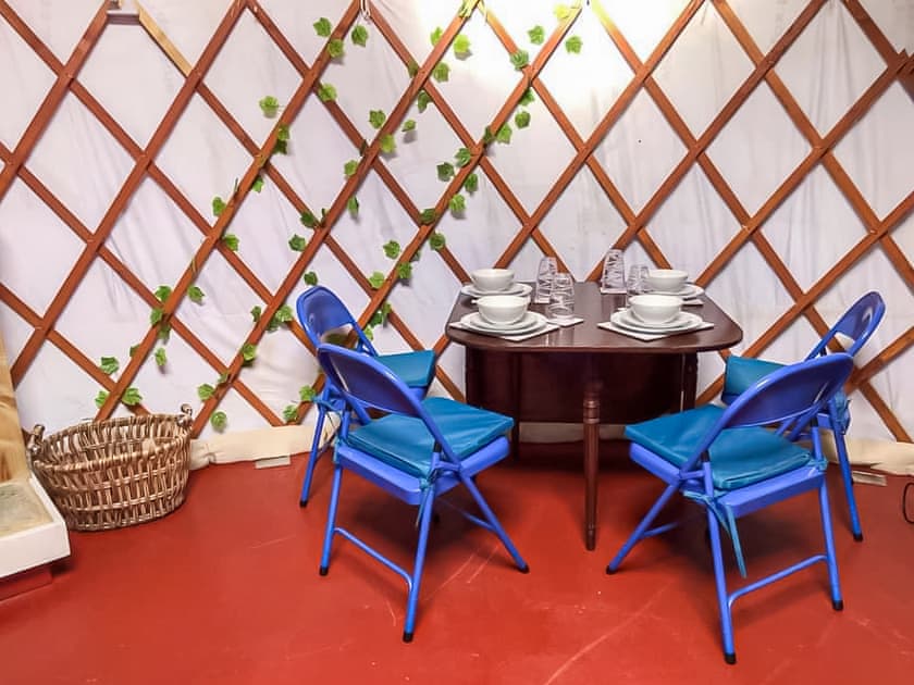 Dining Area | Kingfisher - Kids Love Yurts, Newport