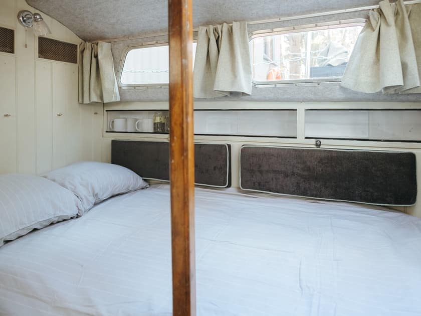 Chere Amie - Rosslyn Glamping, Melton Constable