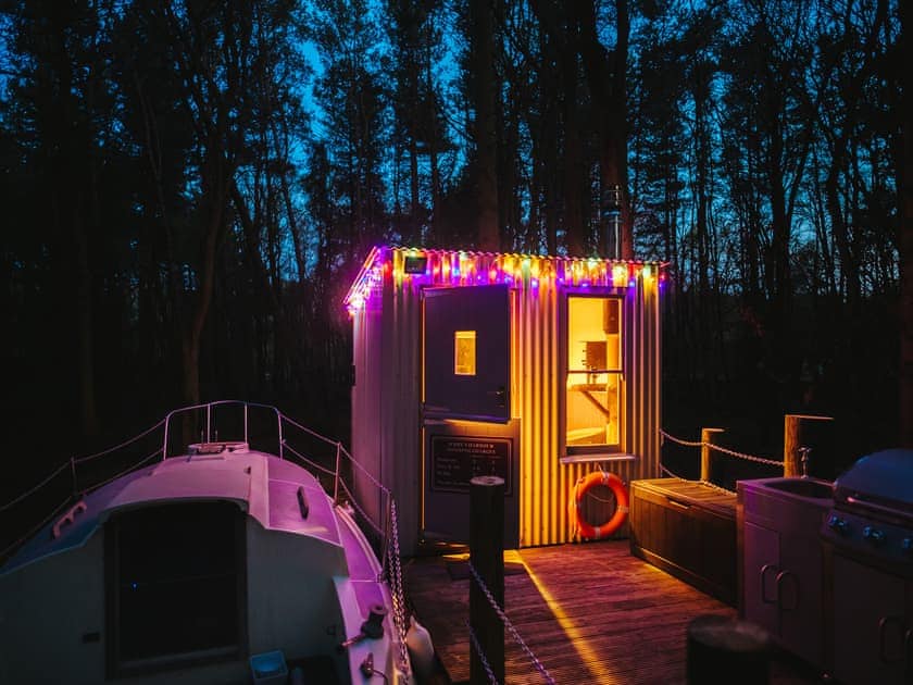 Chere Amie - Rosslyn Glamping, Melton Constable