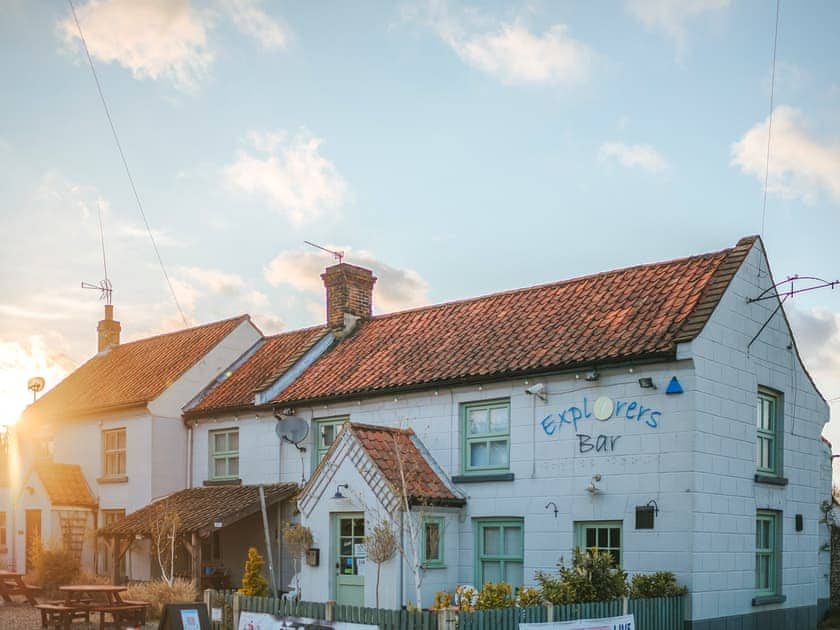 Chere Amie - Rosslyn Glamping, Melton Constable