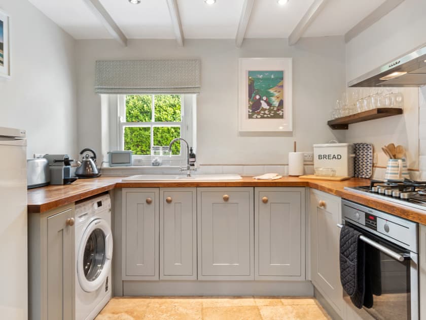 Caswell Cottage, Solva, Haverfordwest