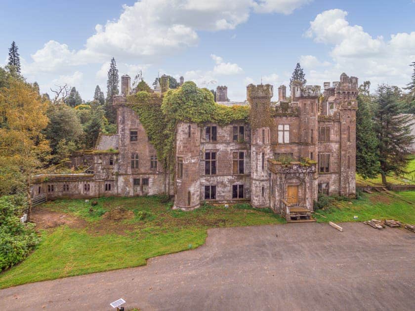 Horton Lodge - Culdees Castle Estate, Muthil, Crieff