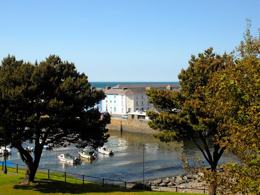 Cerniw, Aberaeron