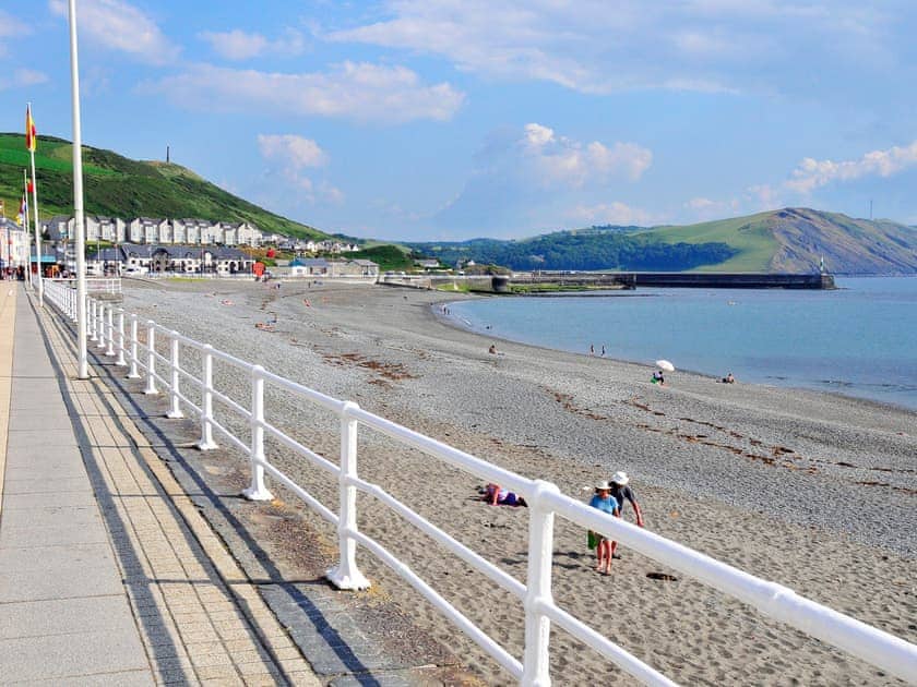 Cerniw, Aberaeron