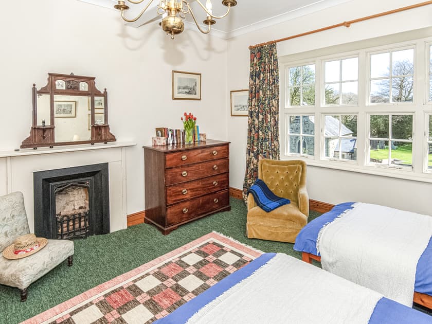 Plas Pontfaen, Gwaun Valley