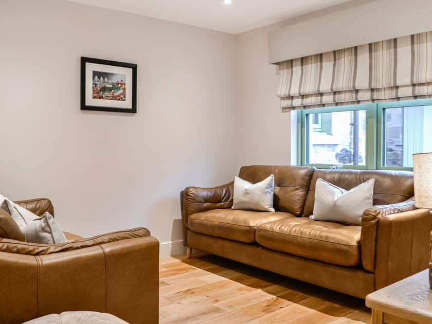 Open plan living space | Pride of Erin - Paddockhall Cottages, Linlithgow