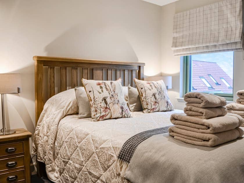Double bedroom | Pride of Erin - Paddockhall Cottages, Linlithgow