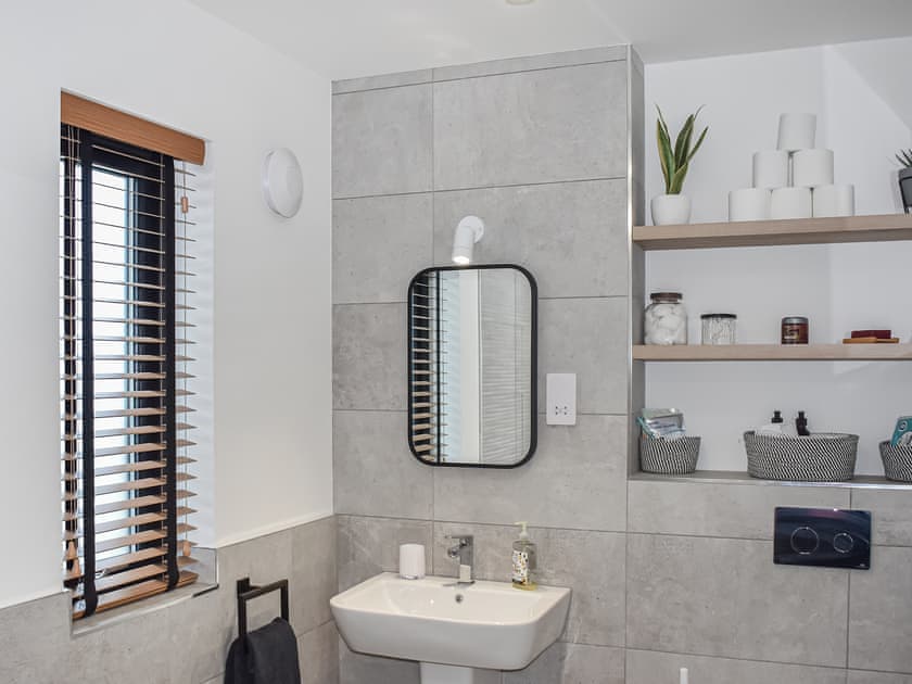 Bathroom | Caledonia Apartment, Aviemore