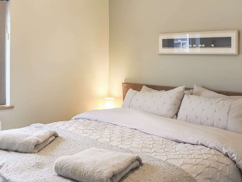 Double bedroom | South Snowdon Wharf, Porthmadog