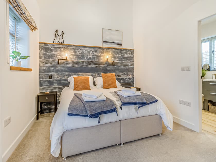 Driveway | Mouse Croft - Plas Cerrig Luxury Barns, Llanymynech