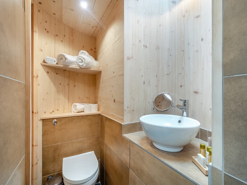 Shower room | The Treehouse @ Caerlaverock - Caerlaverock Estate, Glencaple, near Dumfries
