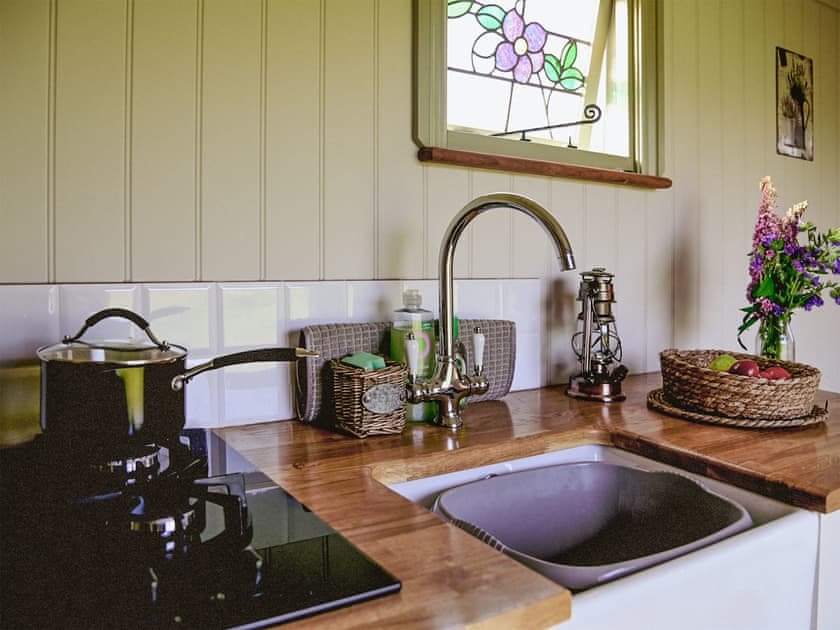Ryeland Hut - Oaksbrook Retreat, Messing