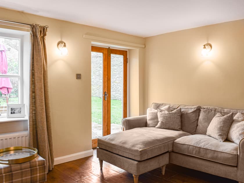 Living room | Cross House Cottage - Castle Gate Retreats, Kirkby Lonsdale