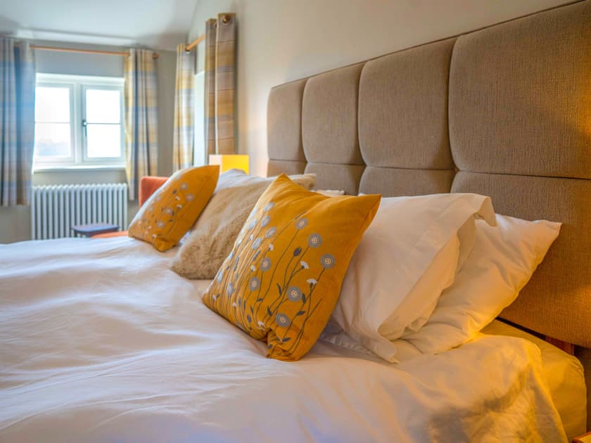 Double bedroom | The Farmhouse at Gelli Newydd - Gelli Newydd Farm Cottages, Llanrwst