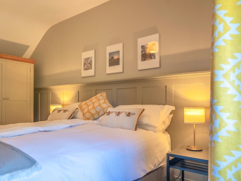 Double bedroom | The Farmhouse at Gelli Newydd - Gelli Newydd Farm Cottages, Llanrwst
