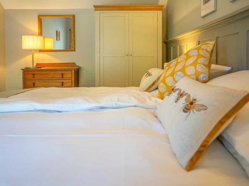 Double bedroom | The Farmhouse at Gelli Newydd - Gelli Newydd Farm Cottages, Llanrwst