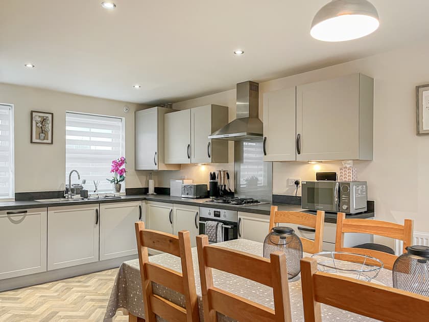 Kitchen/diner | Crawshaw Cottage, Buxton