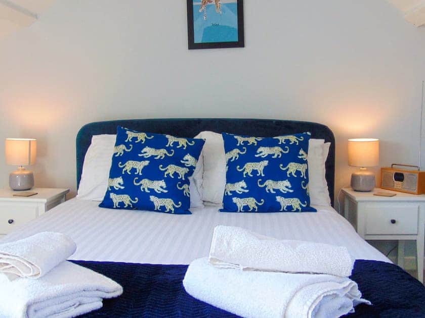 Double bedroom | Y Ty Glas, New Quay