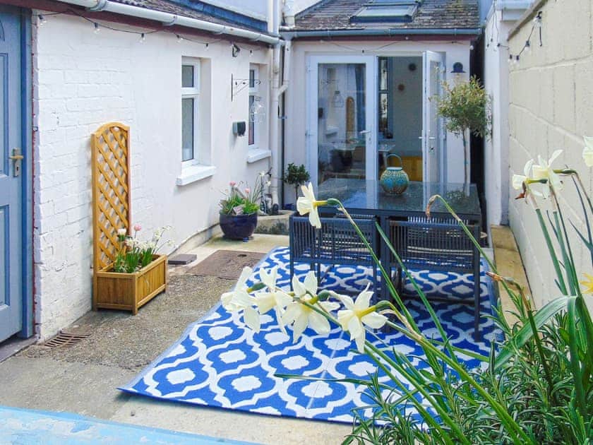Garden | Y Ty Glas, New Quay