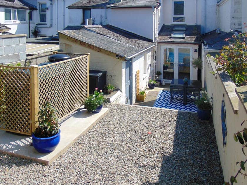 Garden | Y Ty Glas, New Quay
