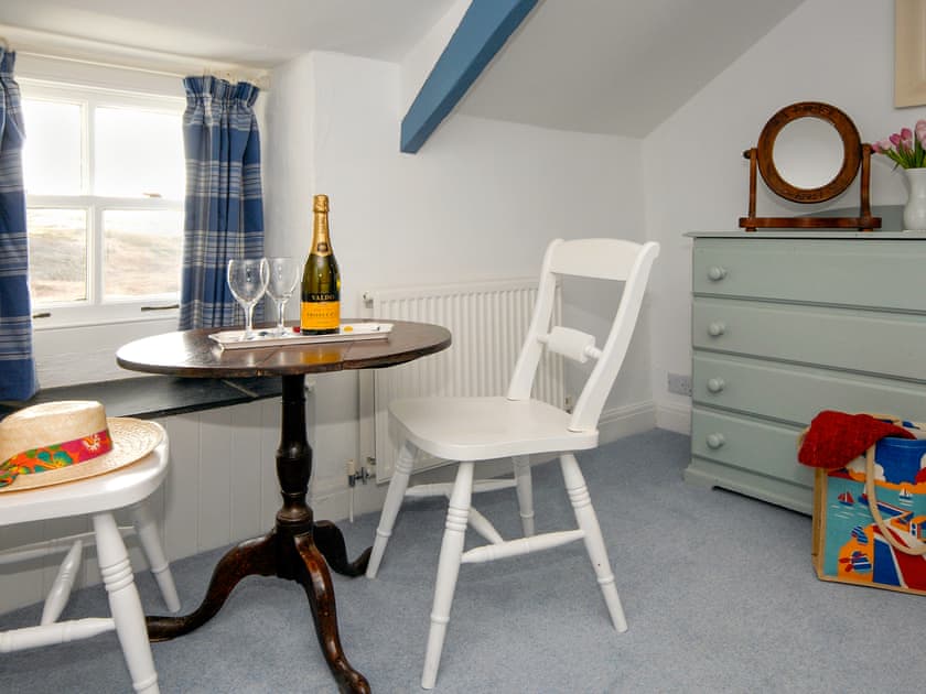Ty Gwyn Farmhouse, Whitesands