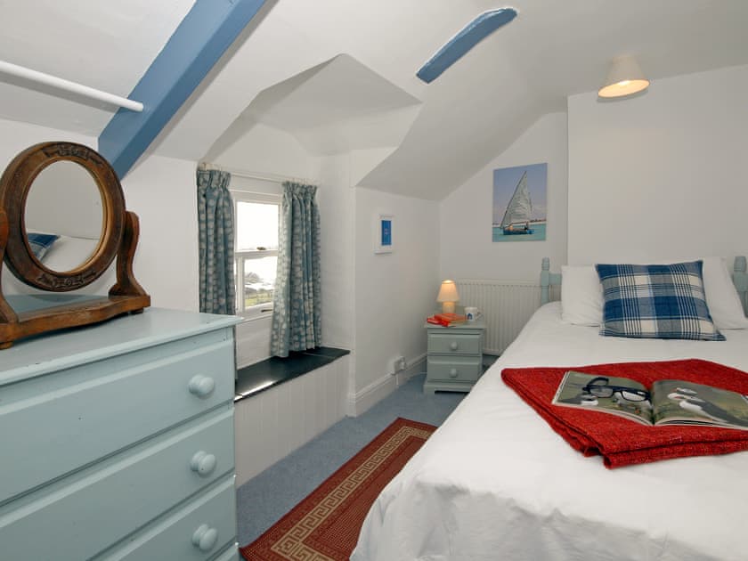 Ty Gwyn Farmhouse, Whitesands