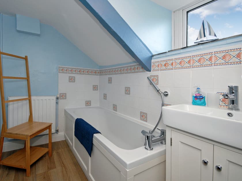 Ty Gwyn Farmhouse, Whitesands