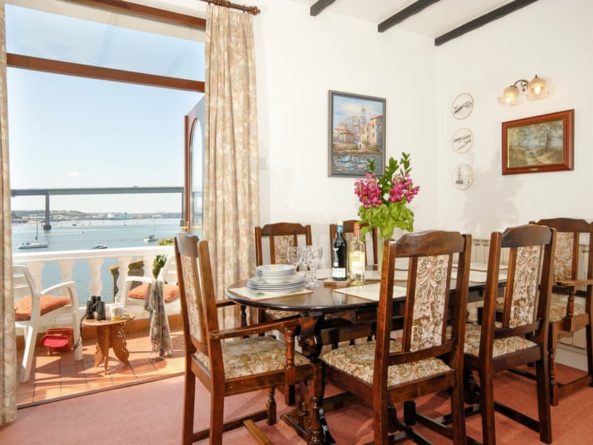Trinity Villa - Burton Ferry Holiday Cottages, Burton, nr Milford Haven