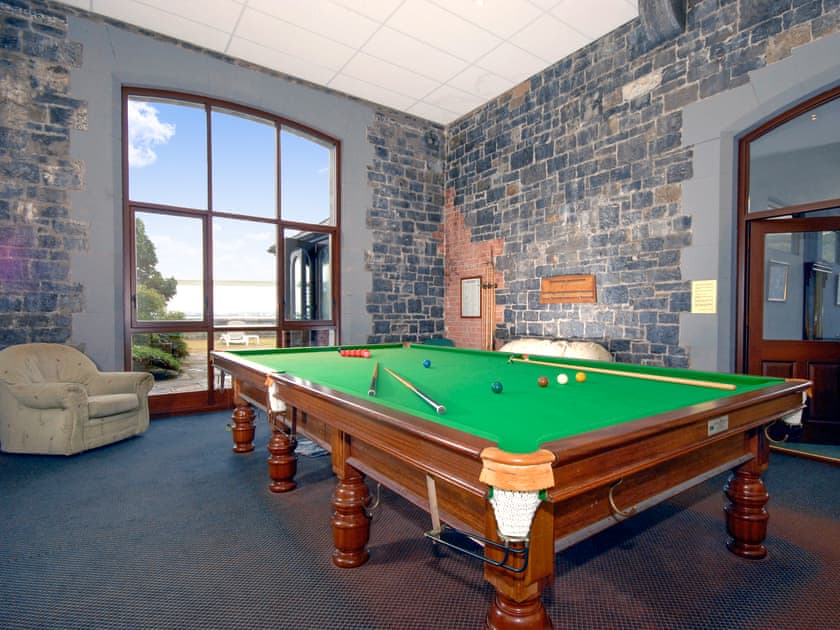 Trinity Villa - Burton Ferry Holiday Cottages, Burton, nr Milford Haven