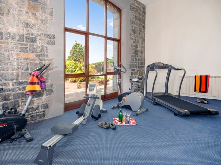 Trinity Villa - Burton Ferry Holiday Cottages, Burton, nr Milford Haven