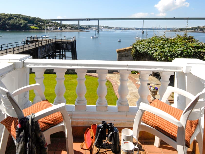 Trinity Villa - Burton Ferry Holiday Cottages, Burton, nr Milford Haven