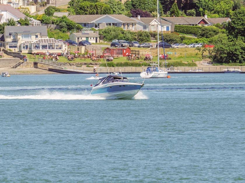 Trinity Villa - Burton Ferry Holiday Cottages, Burton, nr Milford Haven