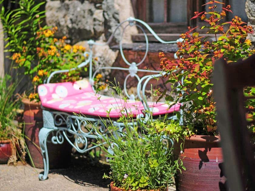 Ty Hir - Llyn Peninsula Holiday Cottages, Garndolbenmaen, near Porthmadog