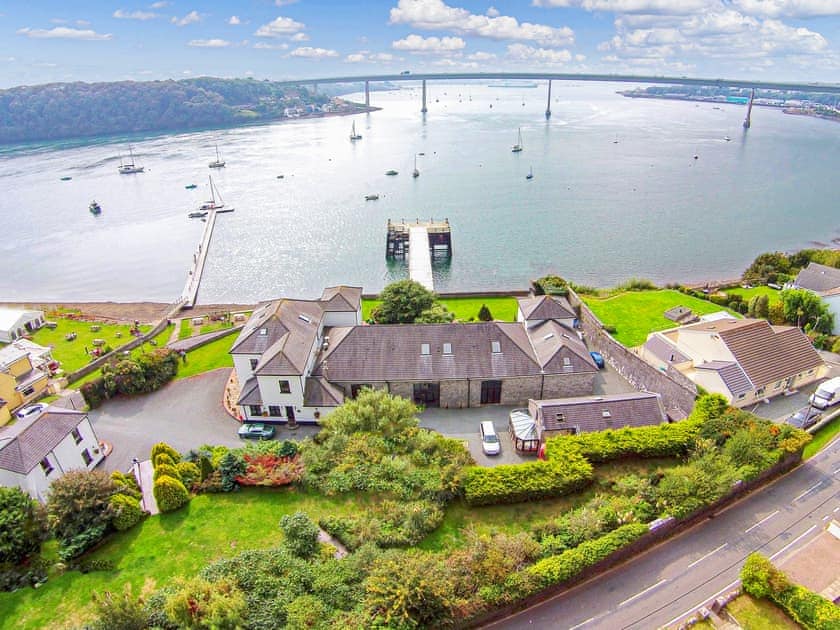 Trinity Lodge - Burton Ferry Holiday Cottages, Burton, nr Milford Haven