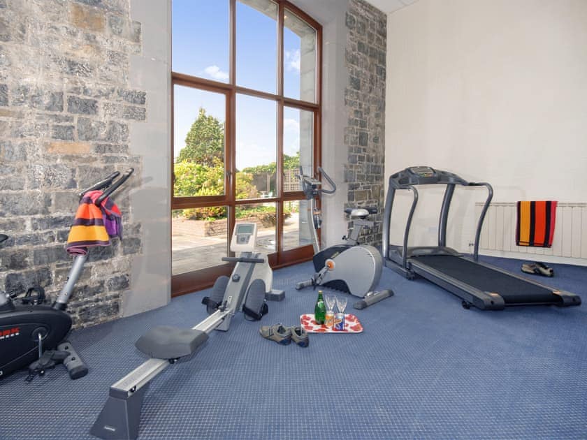 Trinity Lodge - Burton Ferry Holiday Cottages, Burton, nr Milford Haven
